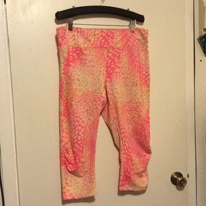 Danskin work out capris